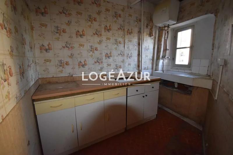 Appartement - 99 m² - 4 pièces