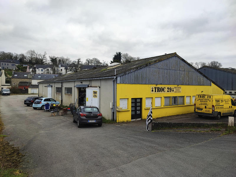 Bureau - 720 m² - 2 pièces