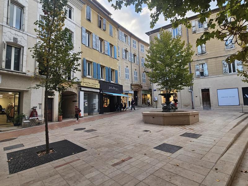 Magasins - 36 m² - 2 pièces