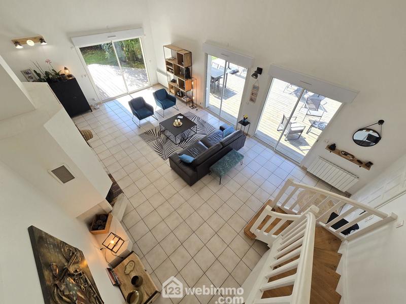 Maison - 161 m² - 5 pièces