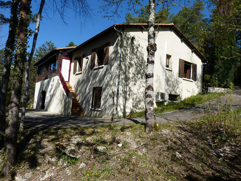 Maison - 133 m² - 5 pièces