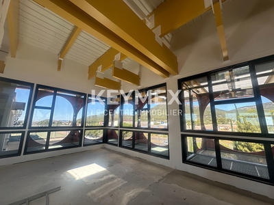 Local d'activité / Entrepôt - 333 m²