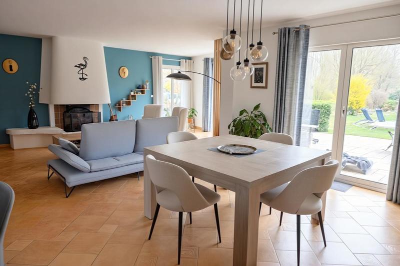 Maison - 264 m² - 8 pièces