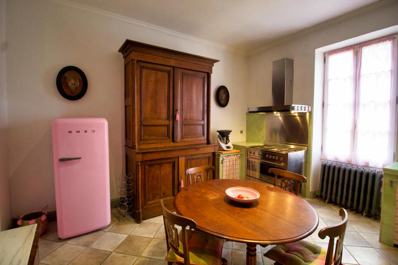 Maison - 247 m² - 15 pièces