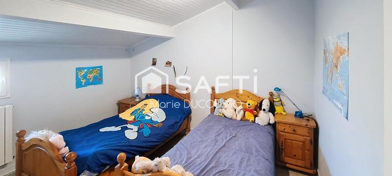 Maison - 220 m² - 7 pièces