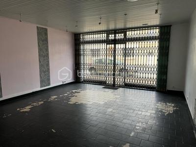 Immeuble - 220 m² - 9 pièces