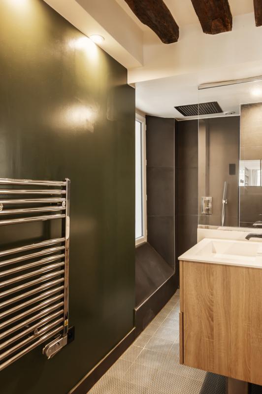 Loft - 70 m² - 4 pièces