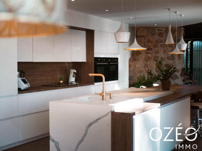 Villa - 205 m² - 4 pièces