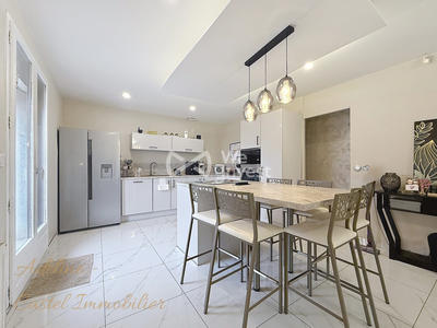 Maison - 117 m² - 4 pièces