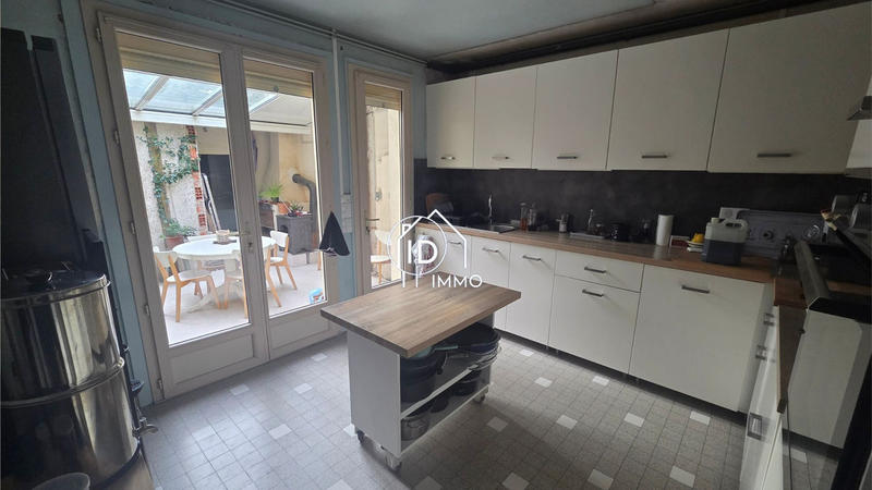 Maison de ville - 243 m² - 6 pièces