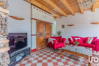 Maison - 360 m² - 7 pièces