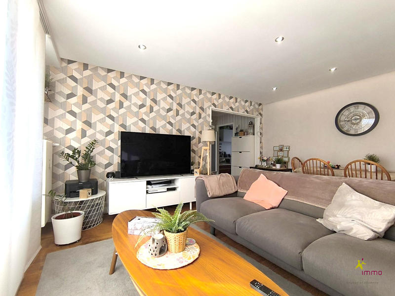 Appartement - 97 m² - 4 pièces