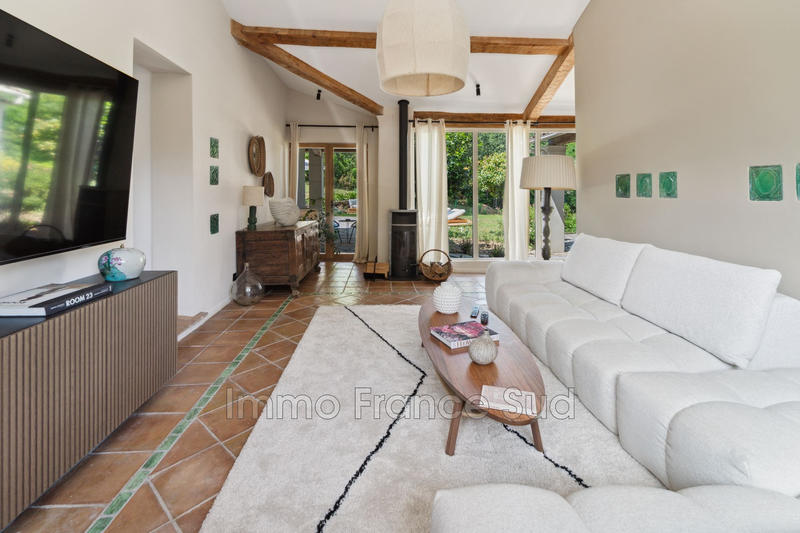 Villa - 200 m² - 8 pièces