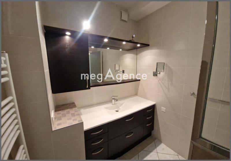 Appartement - 94 m² - 3 pièces