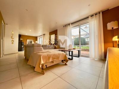 Maison - 110 m² - 5 pièces