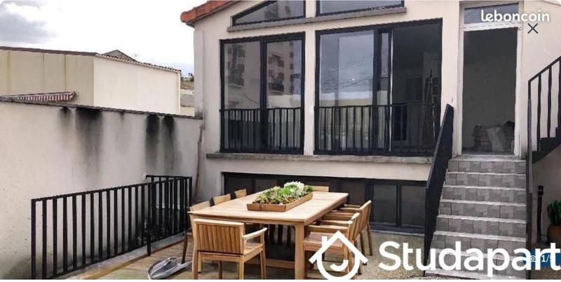 Chambre - 10 m² - 1 pièce