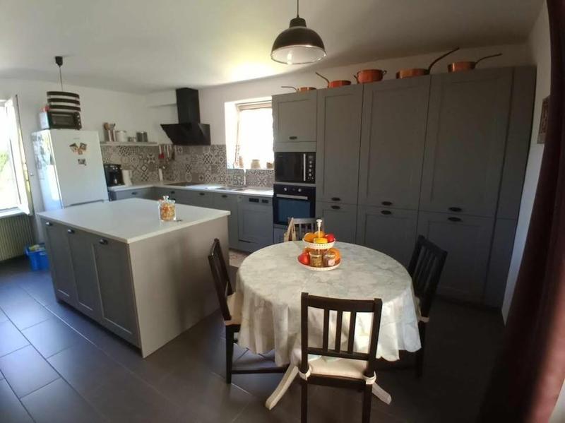 Propriété - 184 m² - 8 pièces