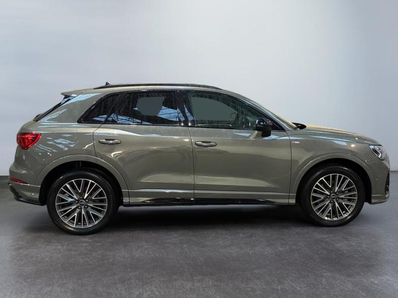 Audi Q3 45 TFSIe 245 ch s tronic 6 s line