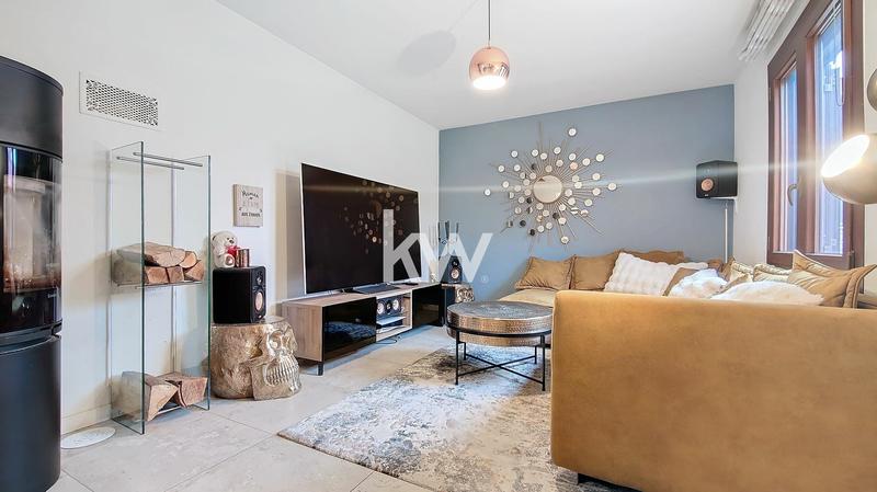 Maison jumelée - 180 m² - 5 pièces