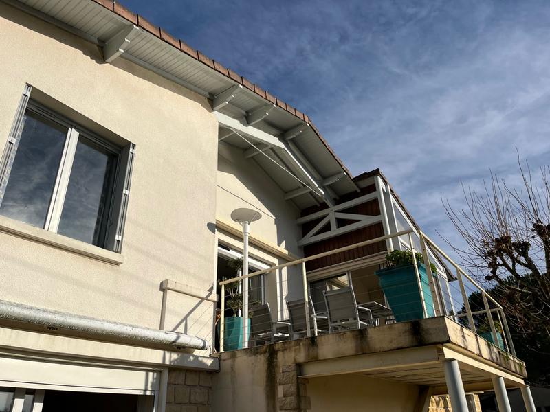 Maison - 196 m² - 6 pièces