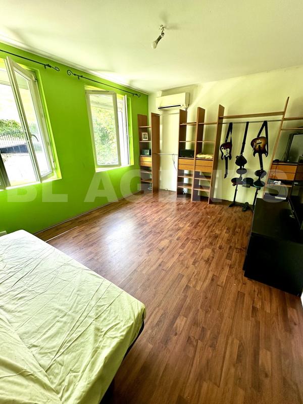 Maison - 132 m² - 7 pièces