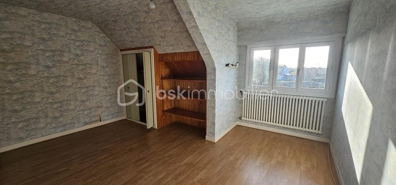 Maison - 143 m² - 7 pièces