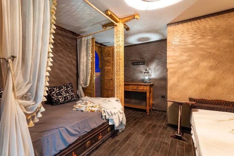 Maison de ville - 240 m² - 10 pièces