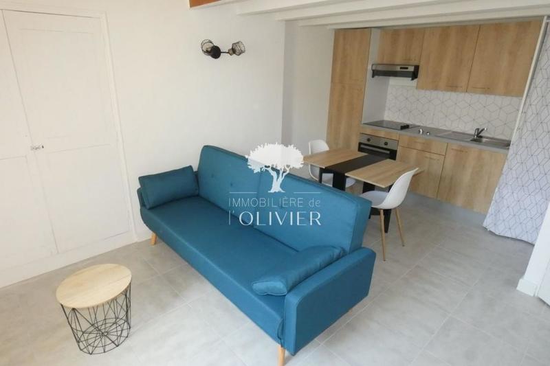 Studio - 30 m² - 1 pièce