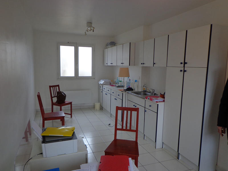 Bureau - 97 m² - 6 pièces