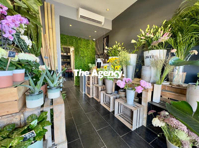 Fonds de commerce - Magasins - 52 m²