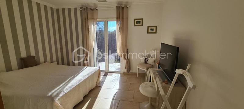 Villa - 185 m² - 6 pièces