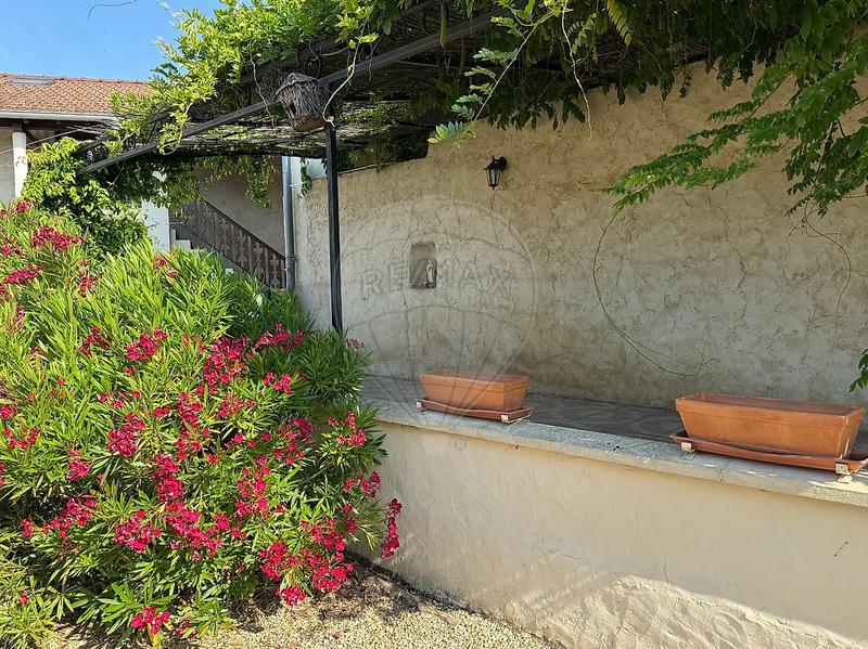 Maison - 270 m² - 7 pièces