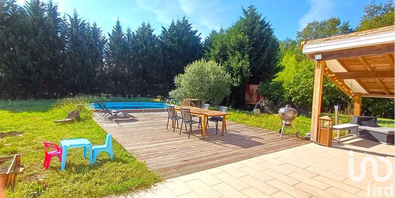 Maison - 140 m² - 5 pièces