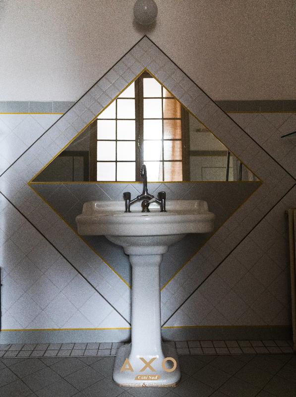 Demeure - 1 020 m² - 33 pièces