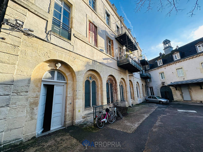 Appartement - 60 m² - 2 pièces