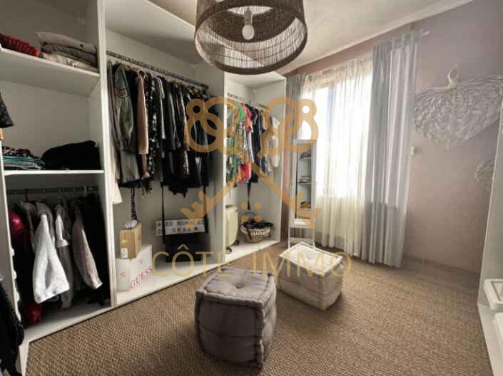 Maison - 160 m² - 7 pièces