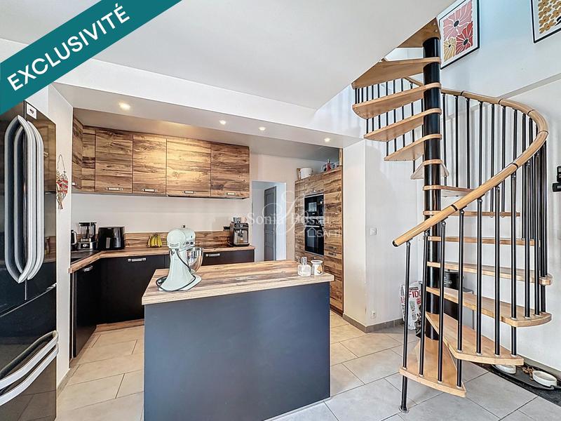 Maison - 111 m² - 4 pièces