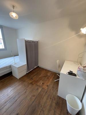 Chambre - 11 m² - 1 pièce