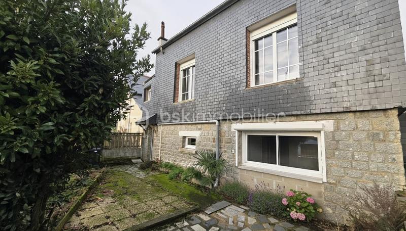Maison - 86 m² - 4 pièces