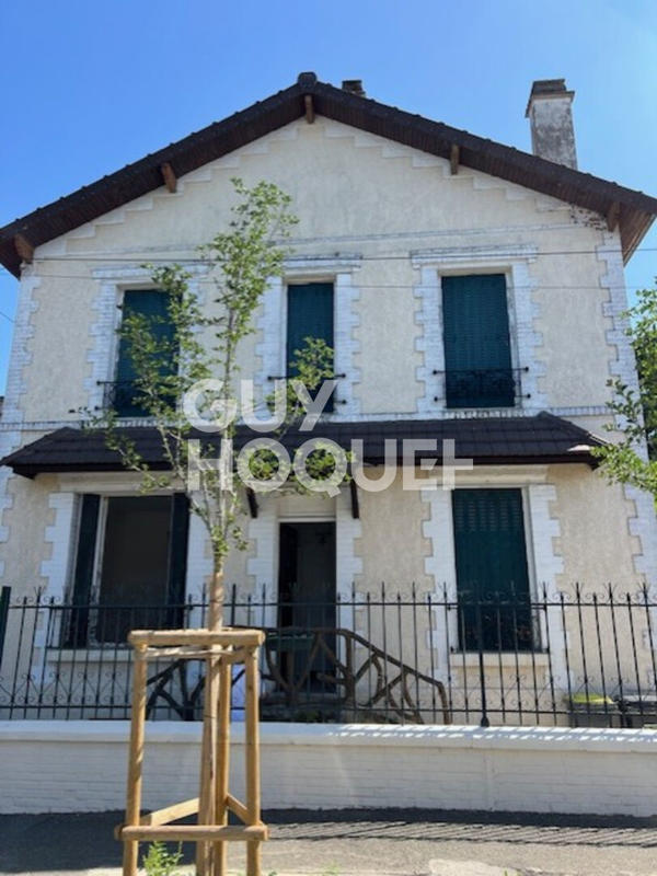 Maison - 108 m² - 8 pièces