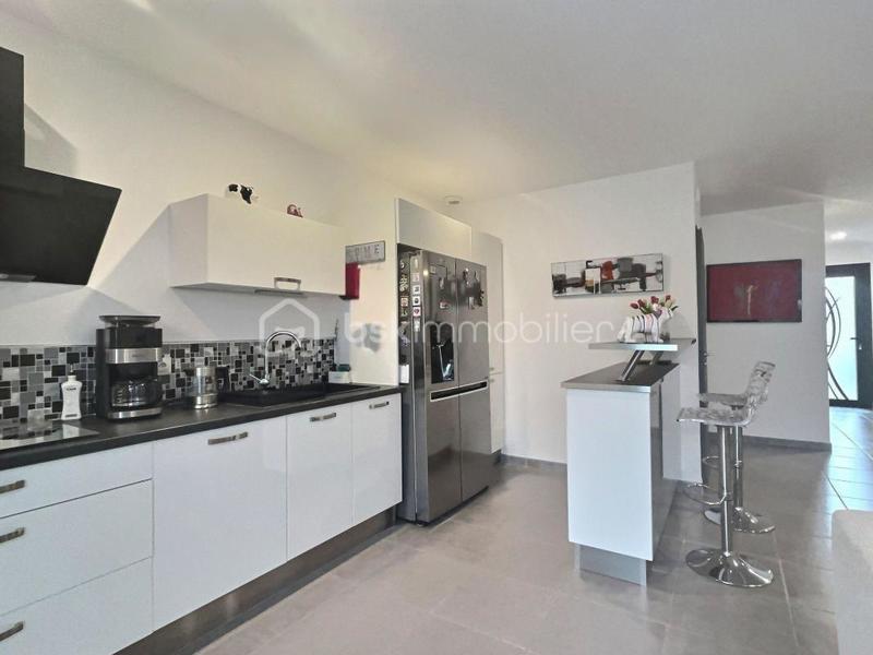 Maison - 99 m² - 4 pièces