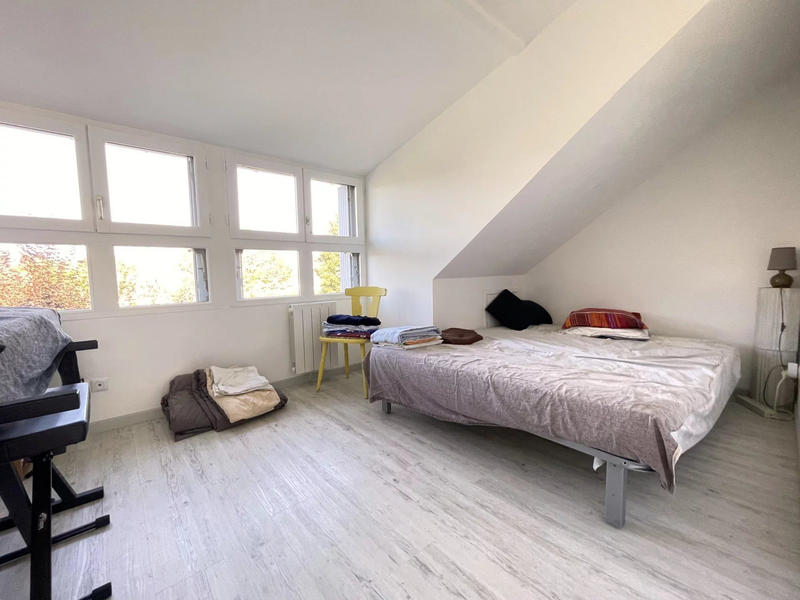 Maison - 163 m² - 9 pièces