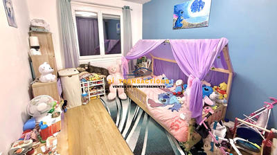 Appartement - 80 m² - 4 pièces