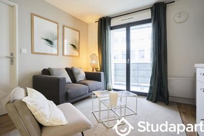 Chambre - 12 m² - 1 pièce