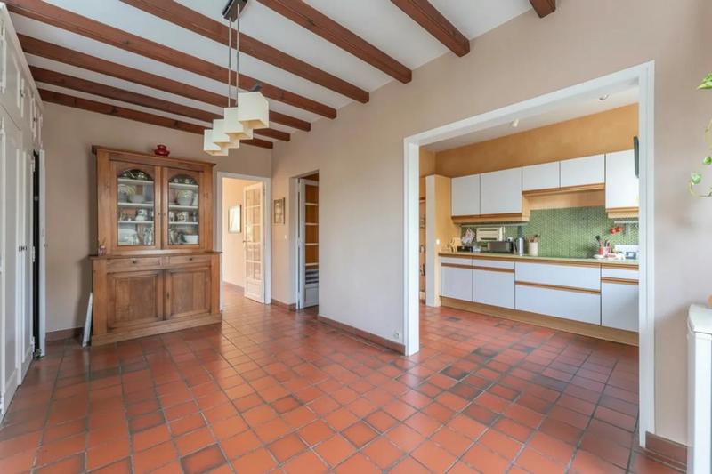 Maison - 211 m² - 6 pièces