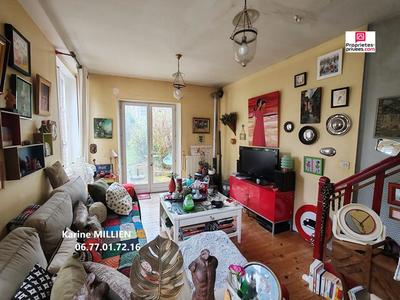 Maison - 152 m² - 8 pièces