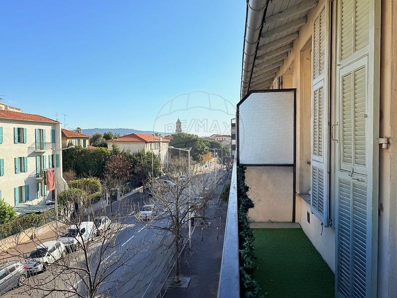 Studio - 18 m² - 1 pièce