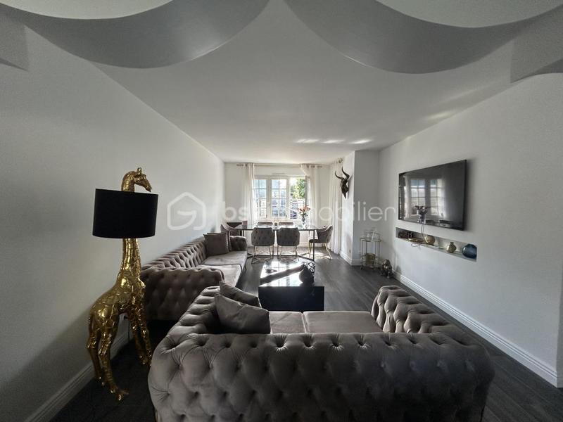 Maison - 150 m² - 8 pièces