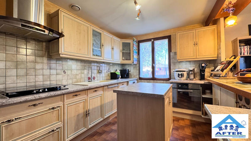 Maison - 87 m² - 4 pièces