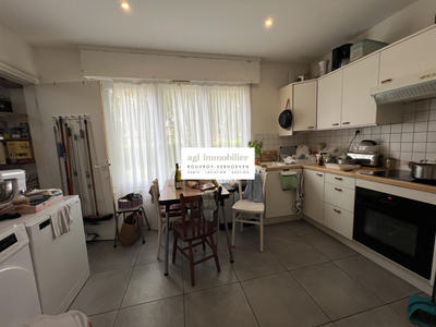 Appartement - 75 m² - 3 pièces